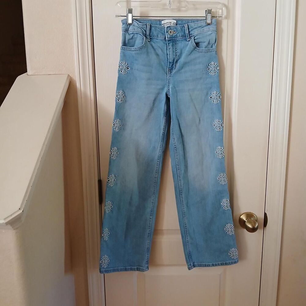 Abercrombie Kids High Rise Wide Leg Jeans Embroidered Floral Cutouts Girls 11/12